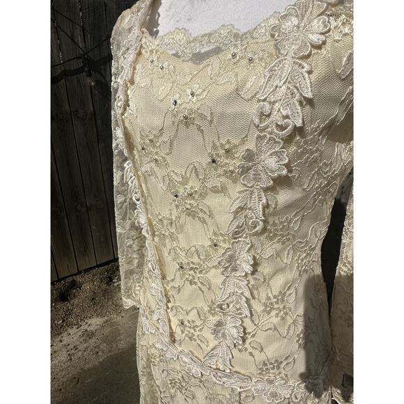 Vintage 70's Greenco Maid Wedding Dress Ivory Lace With Veil Long Sleeve Size 4 - Picture 8 of 16